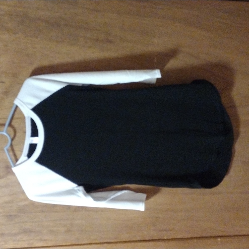 Black & white tunic